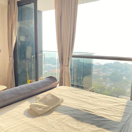 The Andromeda Condominium Seaview Патая Екстериор снимка